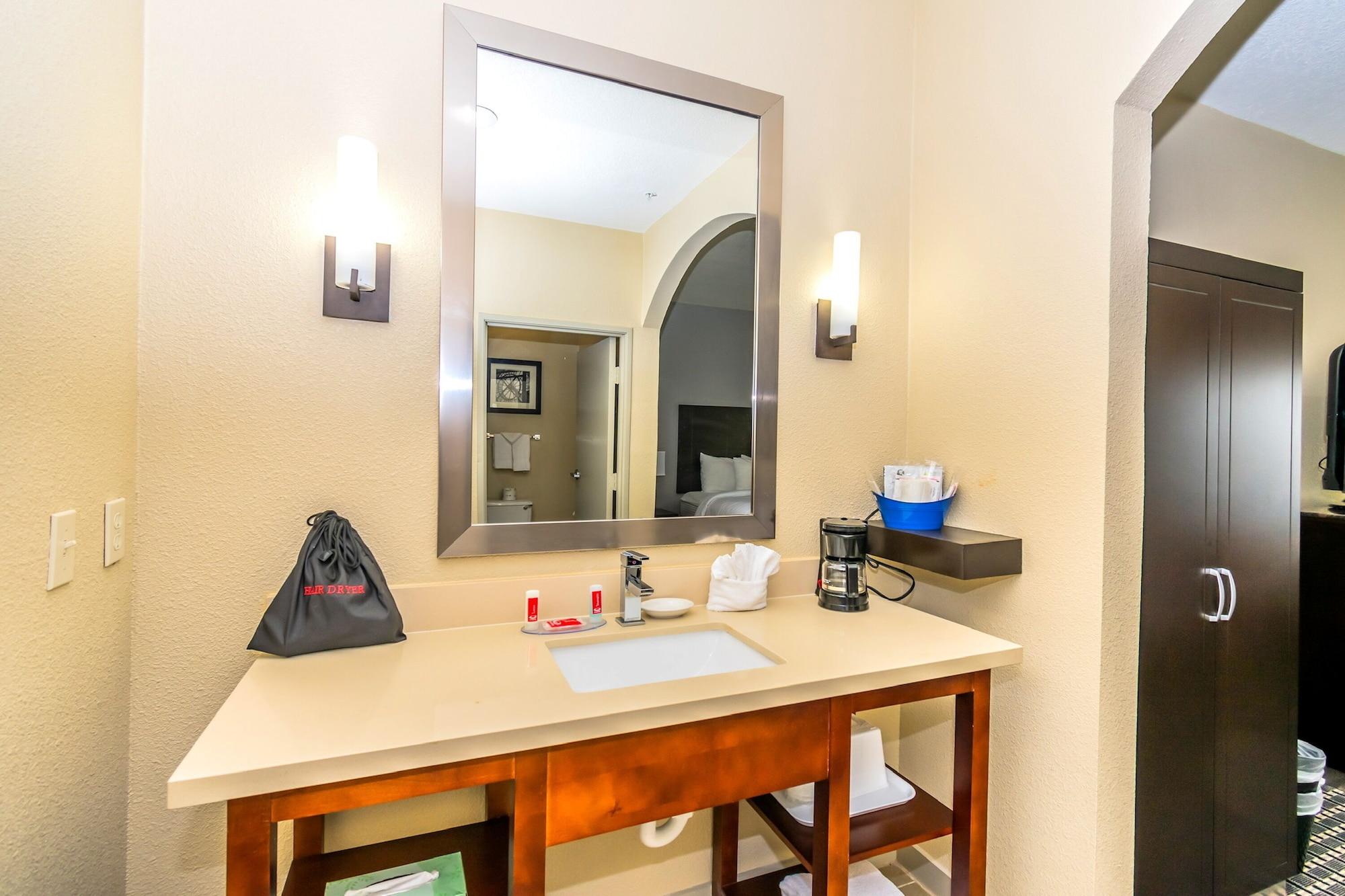 Econo Lodge Inn & Suites East Houston I-10 Bagian luar foto