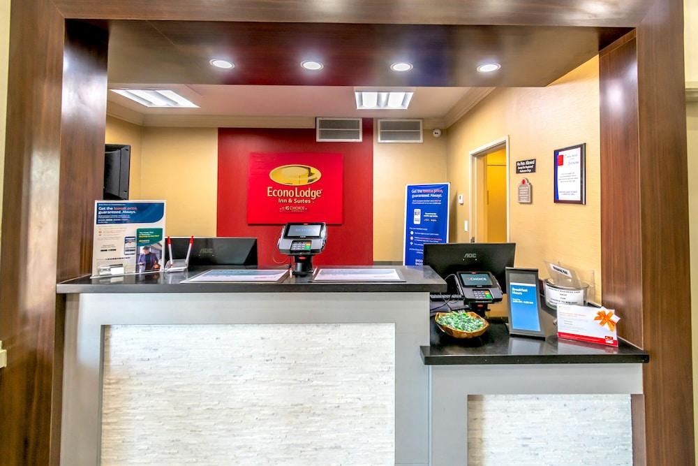 Econo Lodge Inn & Suites East Houston I-10 Bagian luar foto
