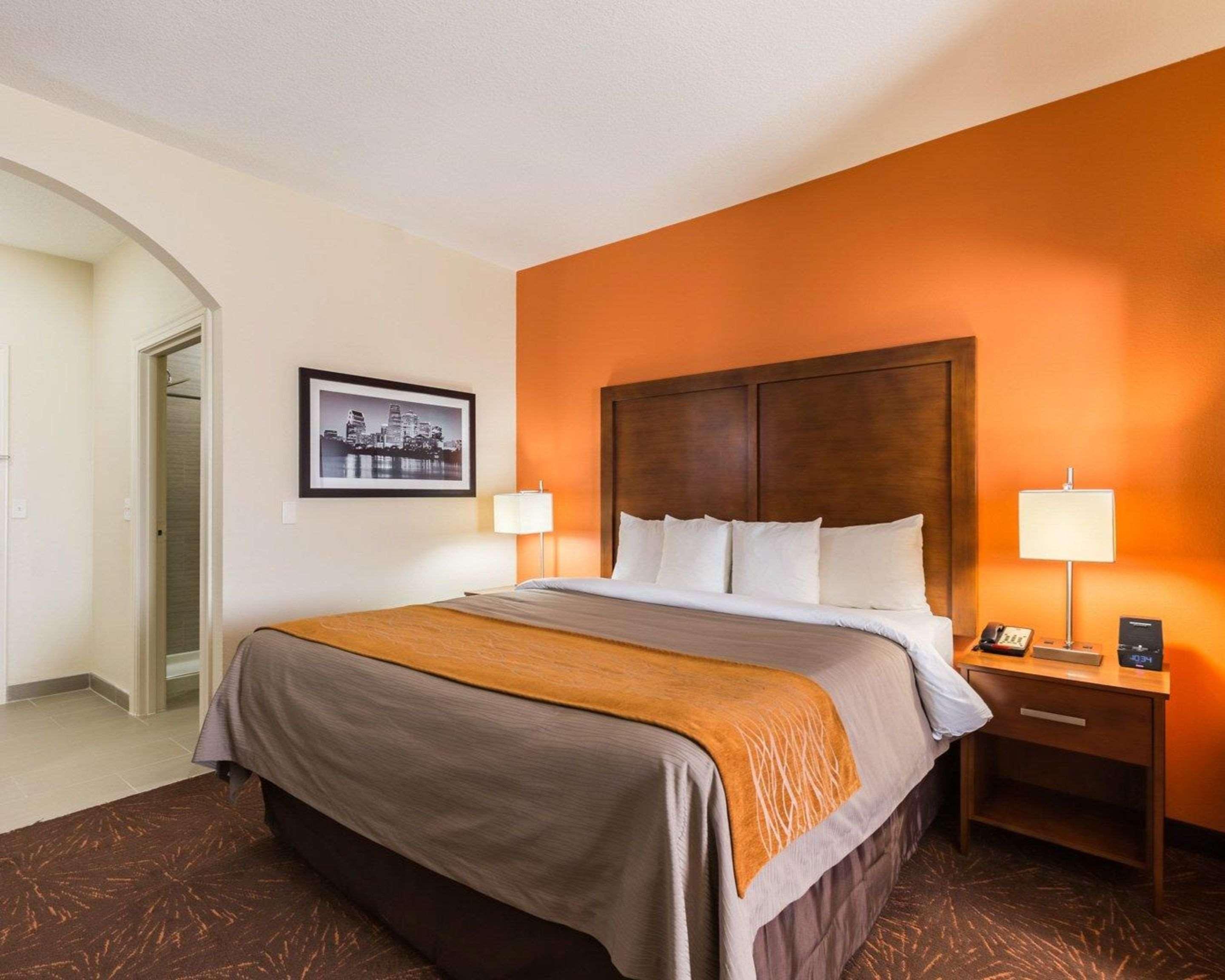Econo Lodge Inn & Suites East Houston I-10 Bagian luar foto