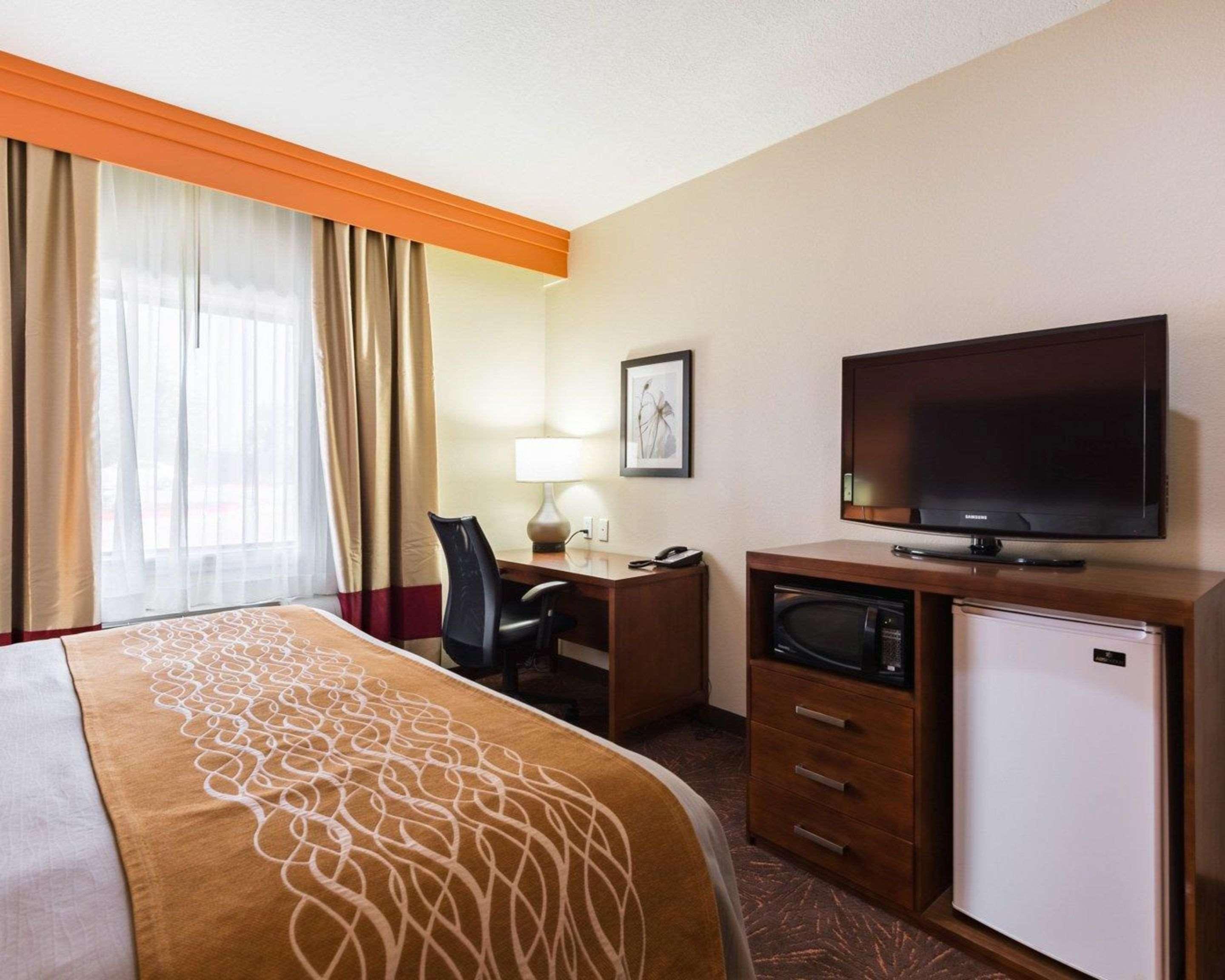 Econo Lodge Inn & Suites East Houston I-10 Bagian luar foto