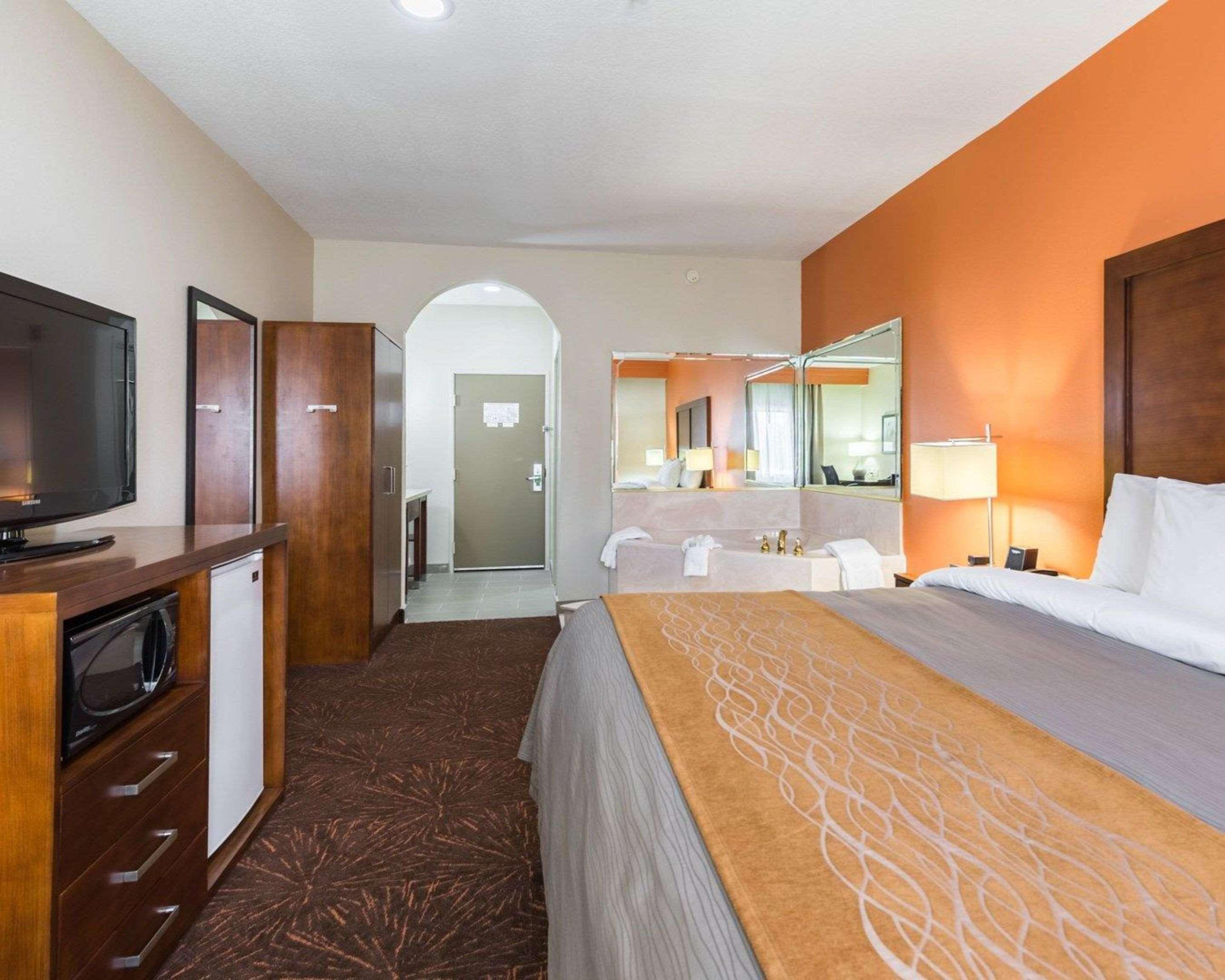 Econo Lodge Inn & Suites East Houston I-10 Bagian luar foto