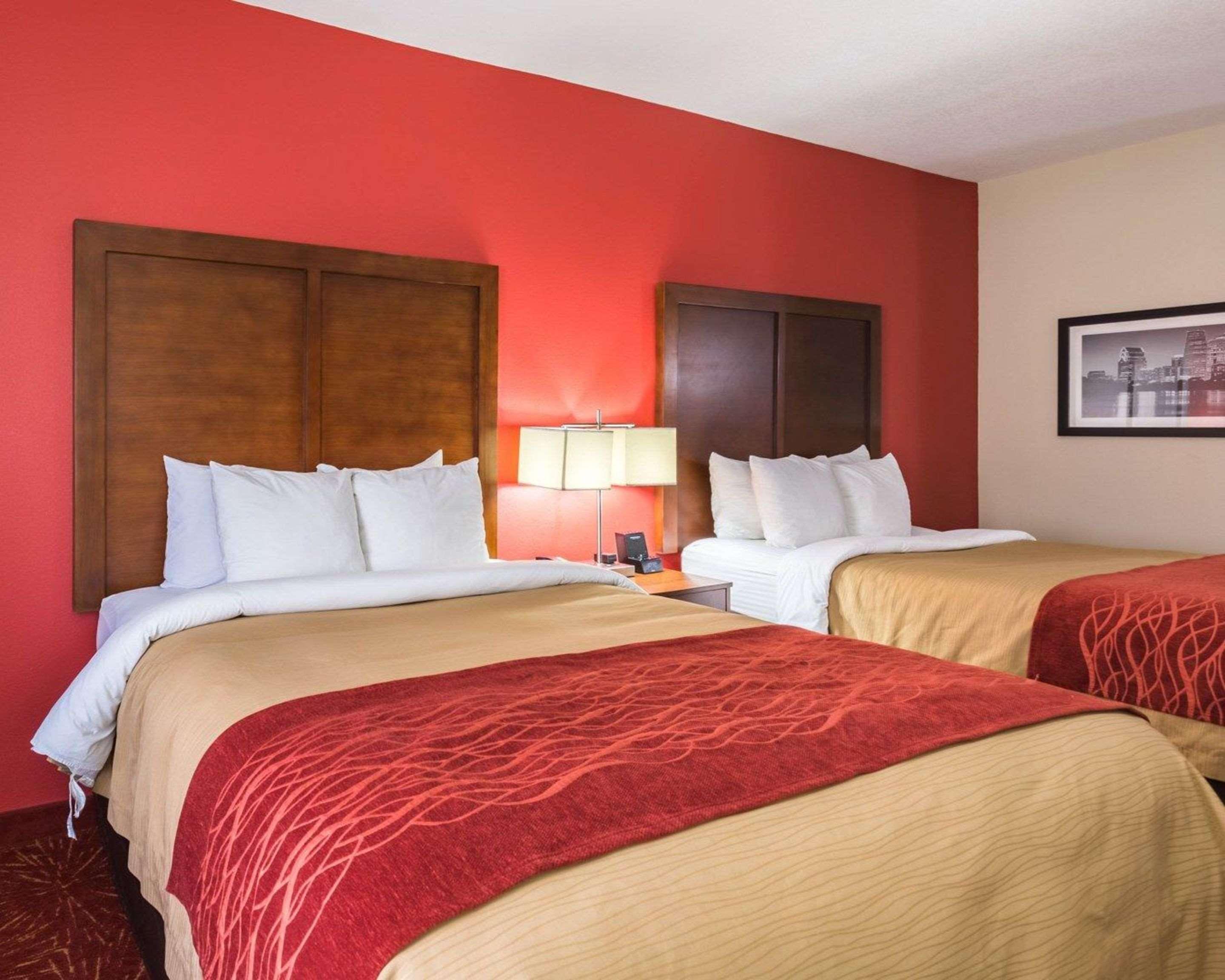 Econo Lodge Inn & Suites East Houston I-10 Bagian luar foto