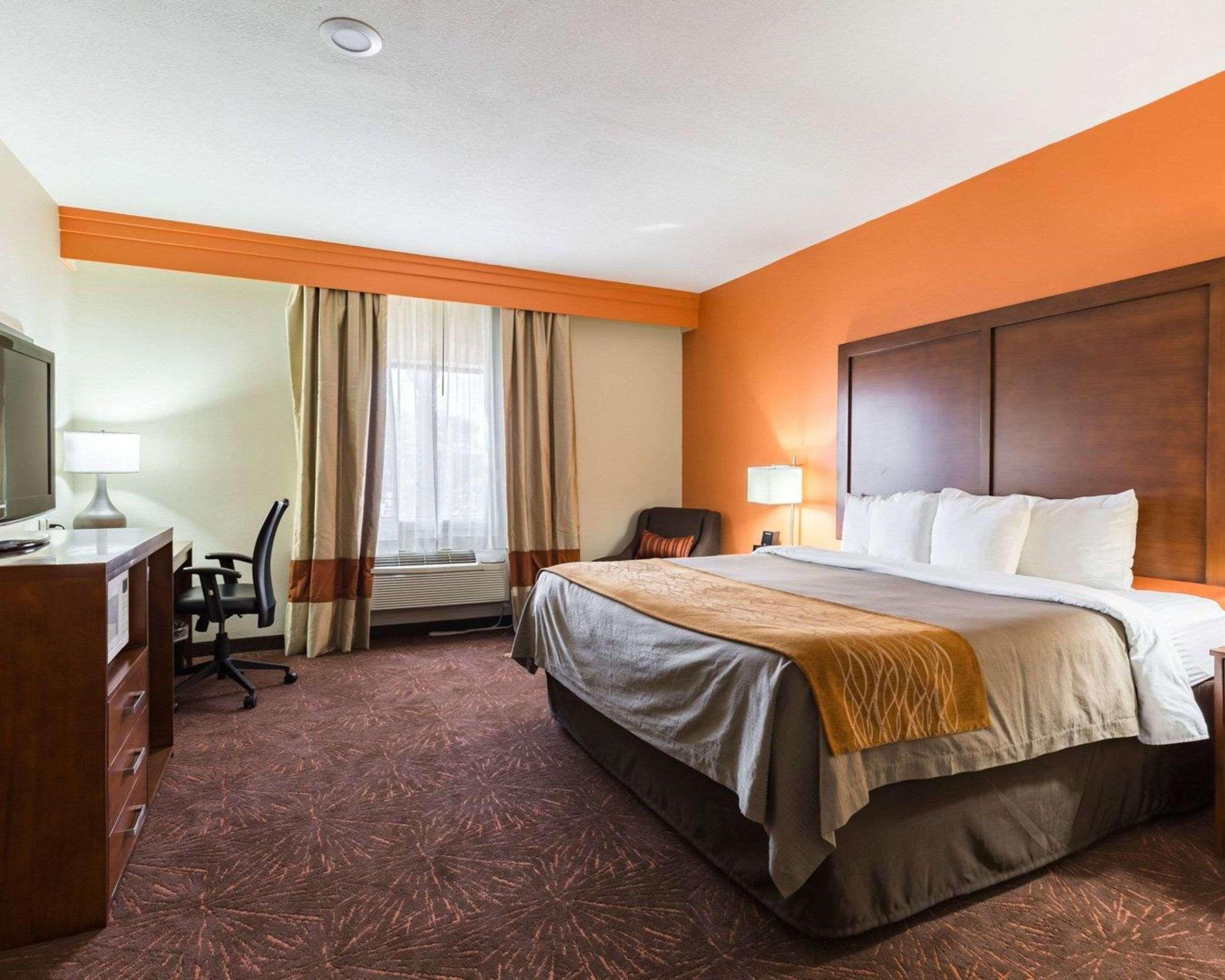Econo Lodge Inn & Suites East Houston I-10 Bagian luar foto