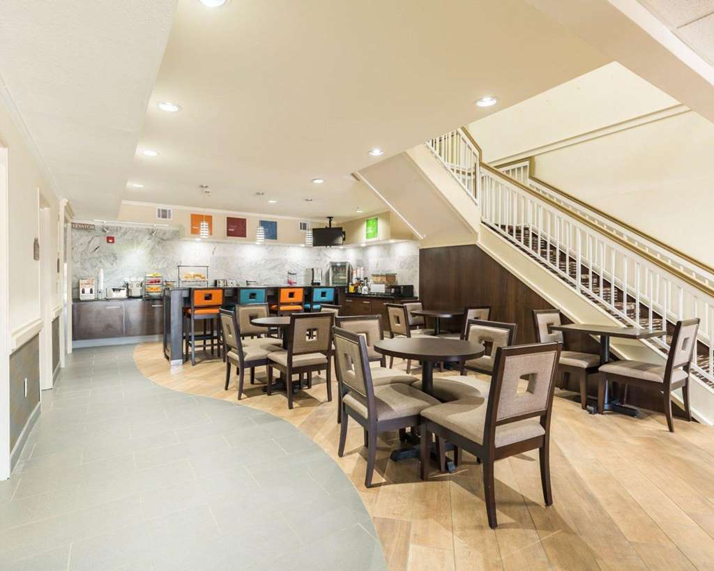 Econo Lodge Inn & Suites East Houston I-10 Restoran foto